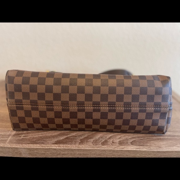 AUTHENTIC: Louis Vuitton Gracefull MM (Excellent Condition) - Picture 6 of 10